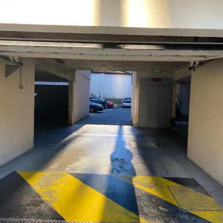 Apartment Lumineux Avec Place De Parking Privative Beziers
